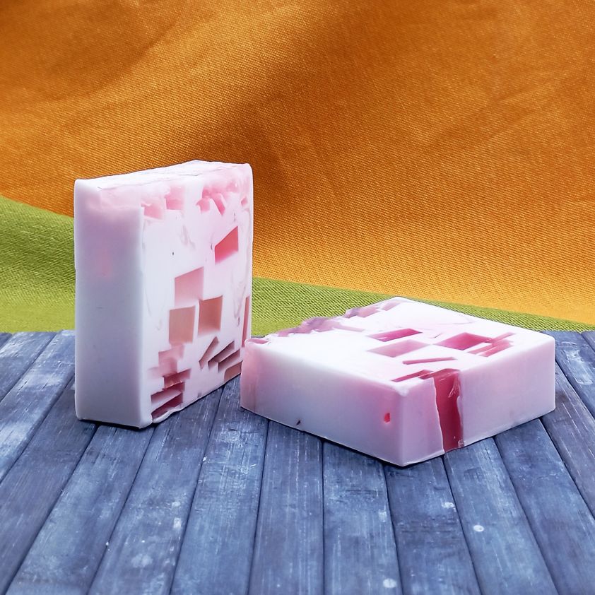 Jabón artesanal con Karité y Rosa - Imagen 2