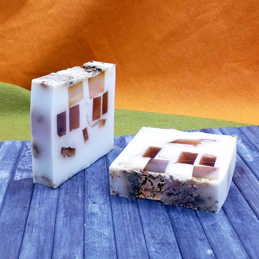 Jabón artesanal con Karité y Ruda y Sal del Himalaya - Imagen 2