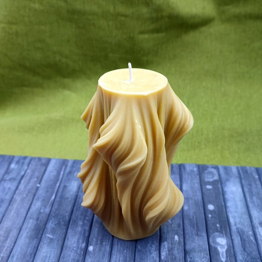 Vela con forma de Ona de cera de abeja y soja - Imagen 3